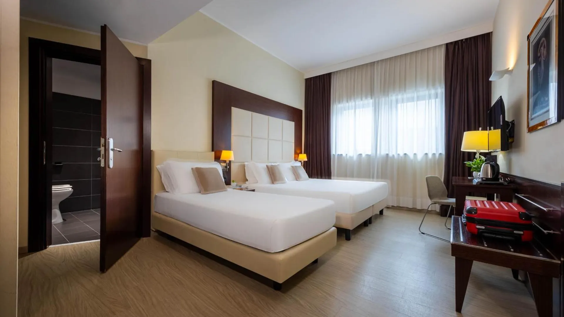 IH Hoteles Milano Watt 13 4*,