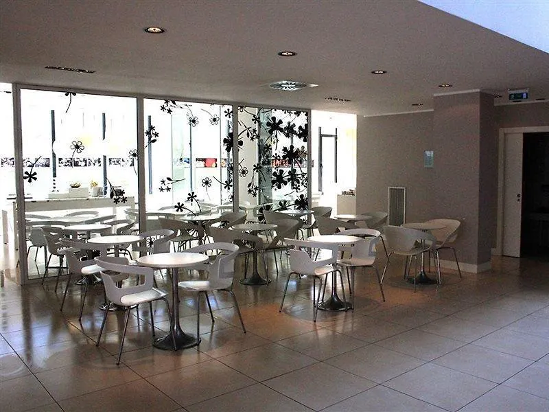 ****  Ih Hotels Milano Watt 13 Италия