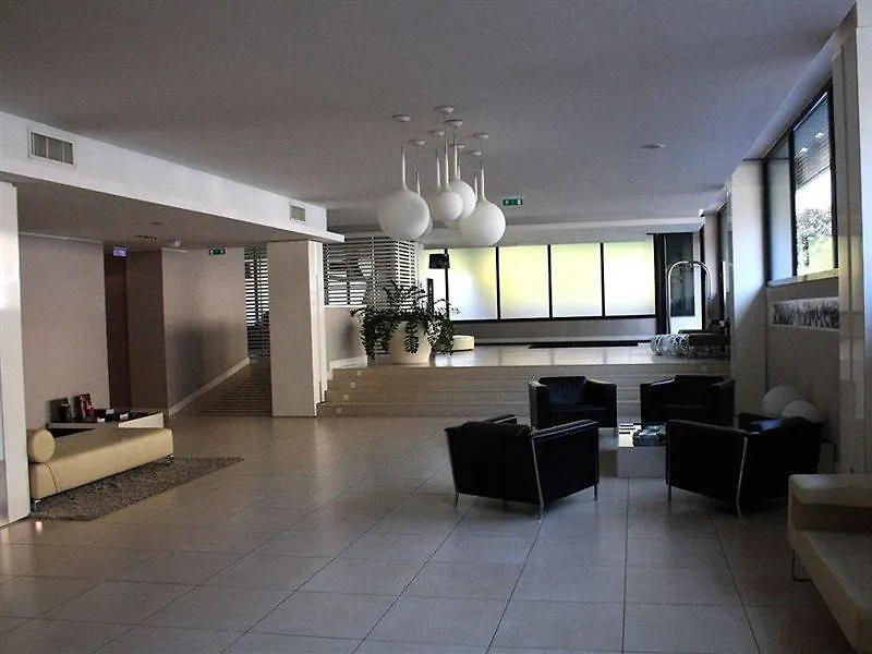 ****  Ih Hotels Milano Watt 13 Италия