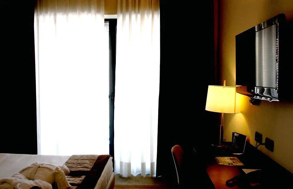 Ih Hotels Milano Watt 13 Милан