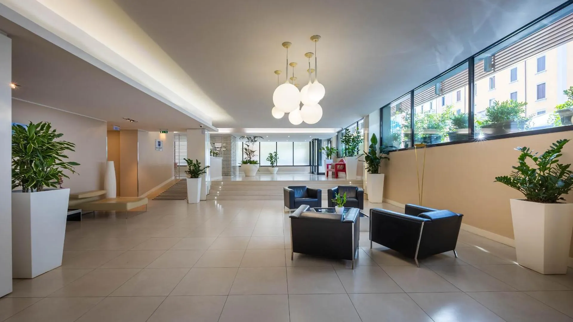 Ih Hotels Milano Watt 13 4*,  İtalya