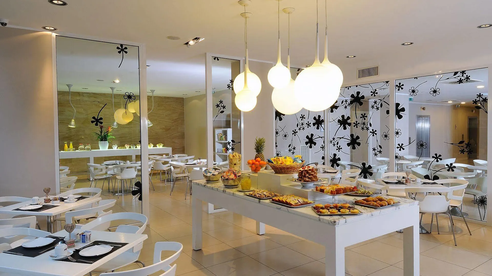 Ih Hotels Milano Watt 13  Milan